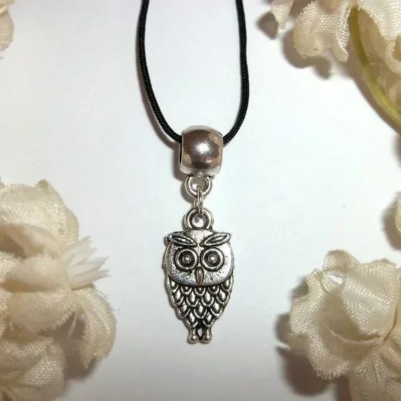 Small Silver Owl Necklace Pendant Charm Jewelry Gift Fashion Accessory Girl C787 - Picture 2 of 5